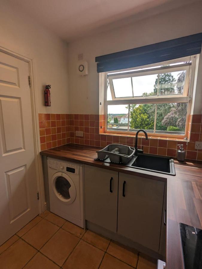 Stylish Modern Apartment, Free Secure Parking Allesley Esterno foto