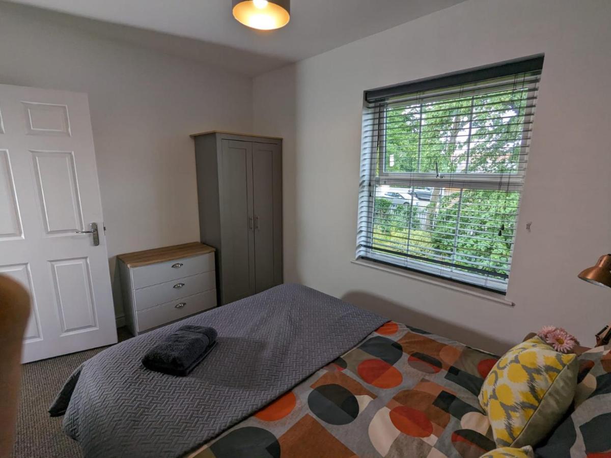 Stylish Modern Apartment, Free Secure Parking Allesley Esterno foto