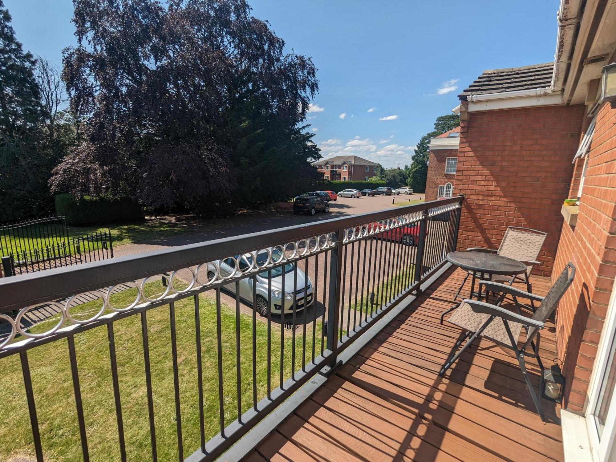 Stylish Modern Apartment, Free Secure Parking Allesley Esterno foto